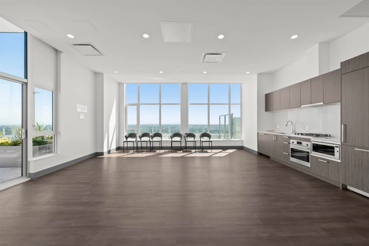 Outdoor Patio Photo of 1211 13350 Central Avenue, Surrey, BC