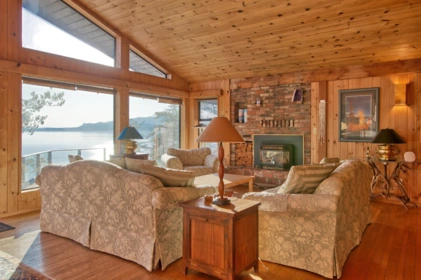 Bedroom 4 Photo of 10881 Sunshine Coast Highway, Halfmoon Bay, BC