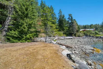 Hot Tub / Spa Photo of 10881 Sunshine Coast Highway, Halfmoon Bay, BC