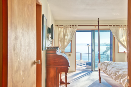Mudroom Photo of 10881 Sunshine Coast Highway, Halfmoon Bay, BC