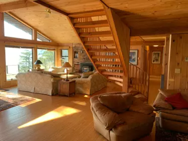 Office / Den Photo of 10881 Sunshine Coast Highway, Halfmoon Bay, BC