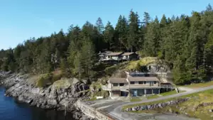 10881 Sunshine Coast Highway, Halfmoon Bay, BC