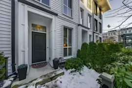 9 14955 101a Avenue, Surrey, BC