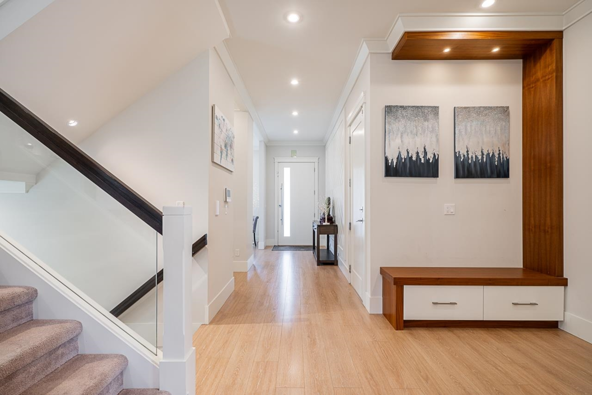 Family Room Photo of 15699 77b Avenue, Surrey, BC