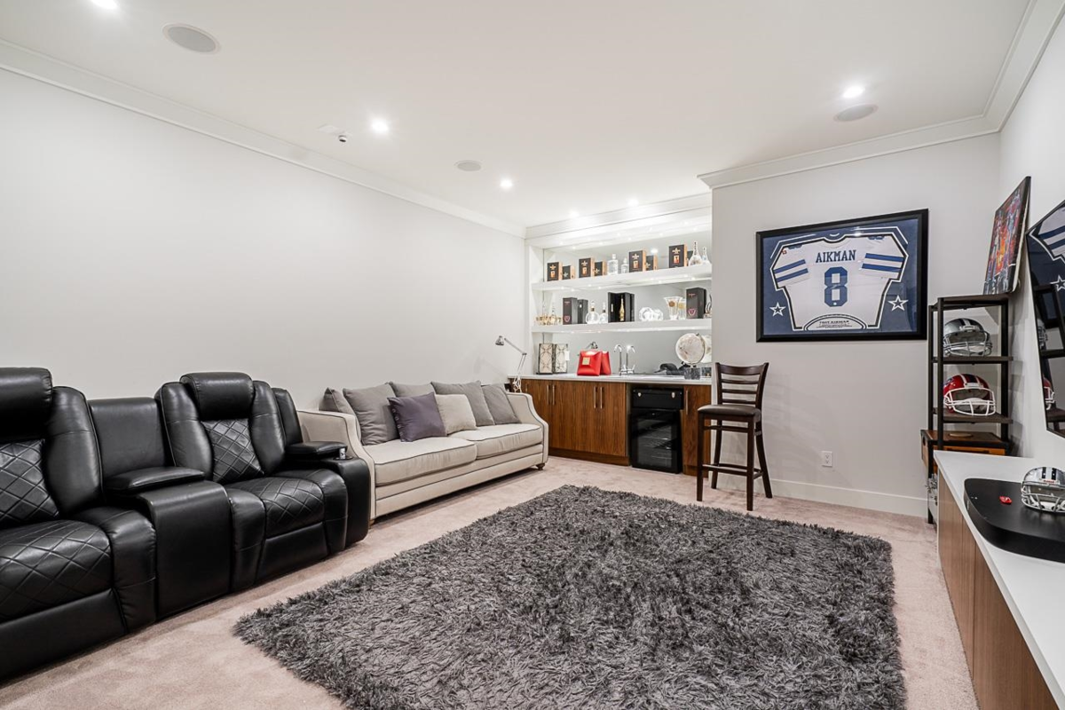 Garden / Landscaping Photo of 15699 77b Avenue, Surrey, BC