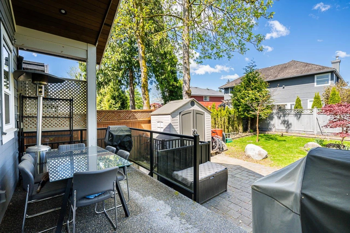 Swimming Pool Photo of 15699 77b Avenue, Surrey, BC