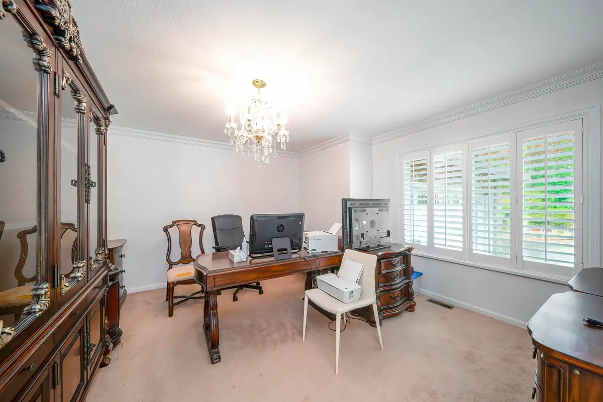 Basement Recreation Room Photo of 2138 Westhill Place, West Vancouver, BC