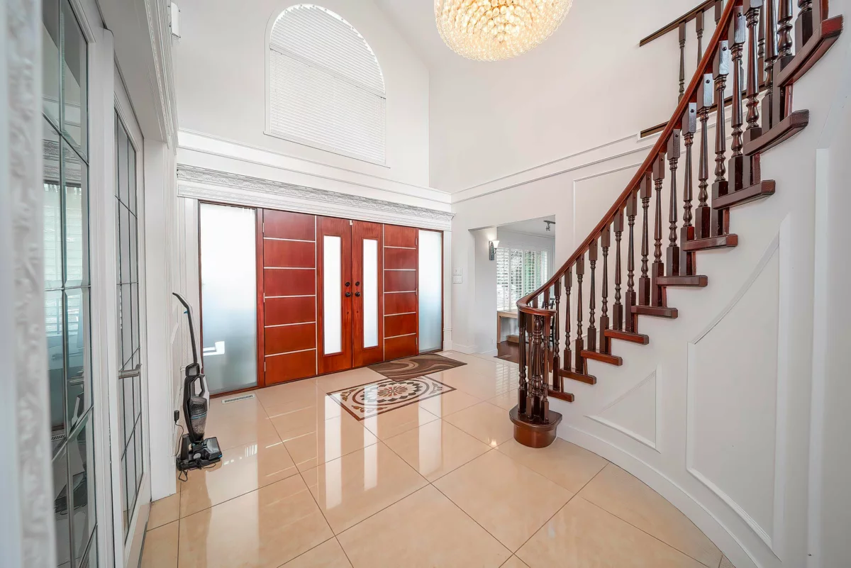 Laundry Room Photo of 2138 Westhill Place, West Vancouver, BC