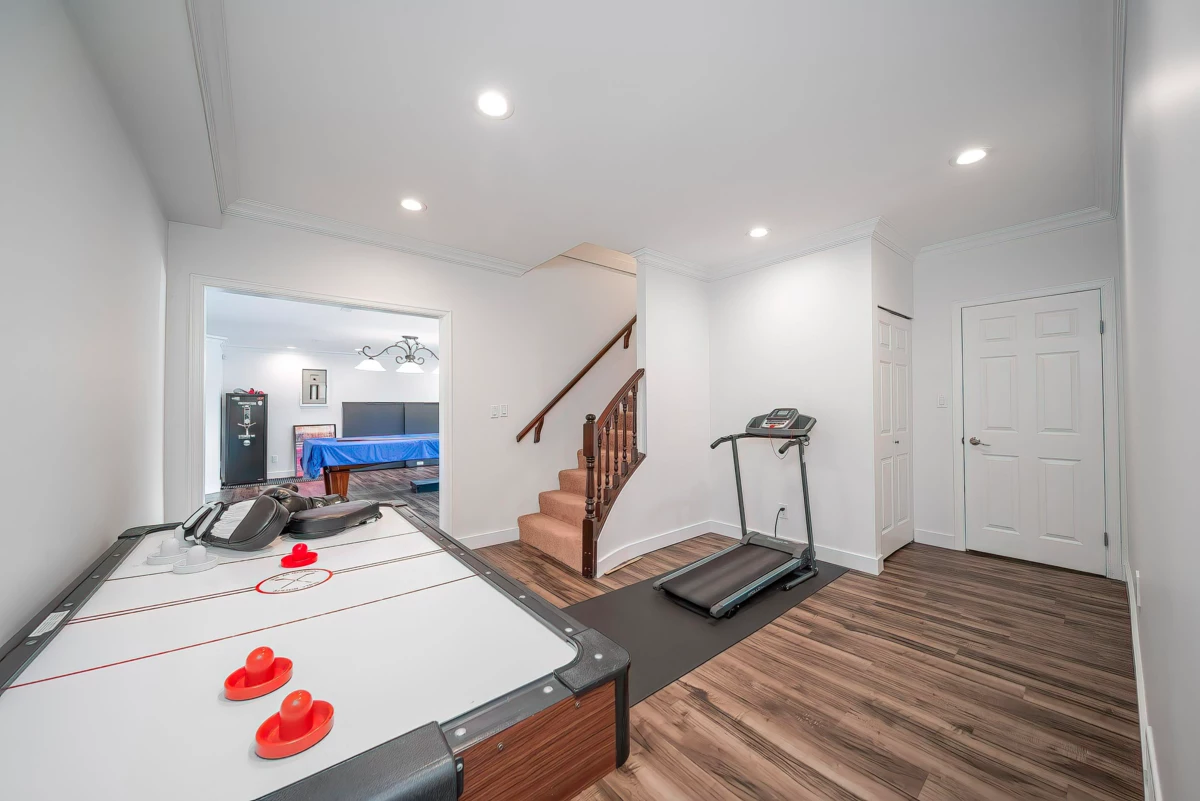 Outdoor Kitchen Photo of 2138 Westhill Place, West Vancouver, BC