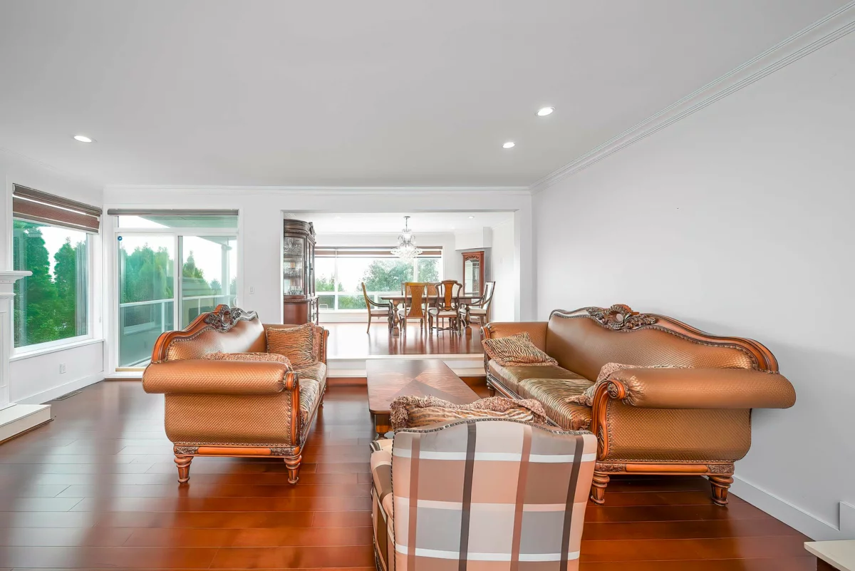 Primary Bathroom Photo of 2138 Westhill Place, West Vancouver, BC