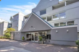 28 1345 W 4th Avenue, Vancouver, BC