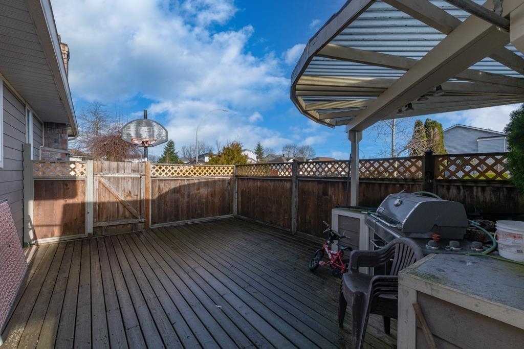 Outdoor Deck Photo of 32066 Sorrento Avenue, Abbotsford, BC