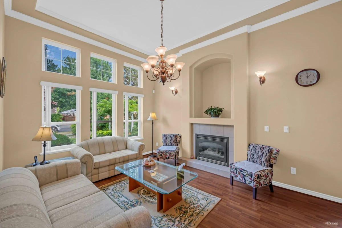 Breakfast Nook Photo of 15438 112 Avenue, Surrey, BC