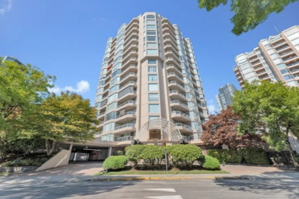 1205 1065 Quayside Drive, New Westminster, BC, New Westminster — Apartment/Condo for sale