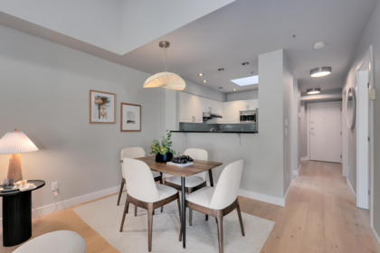 401 3480 Main Street, Vancouver, BC, Vancouver — Apartment/Condo for sale