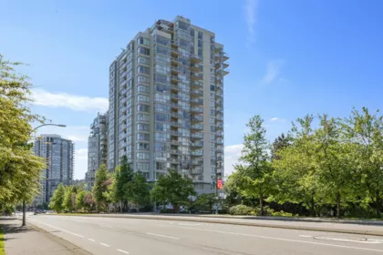1706 235 Guildford Way, Port Moody, BC, Port Moody — Apartment/Condo for sale