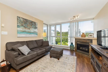 1706 235 Guildford Way, Port Moody, BC, Port Moody — Apartment/Condo for sale