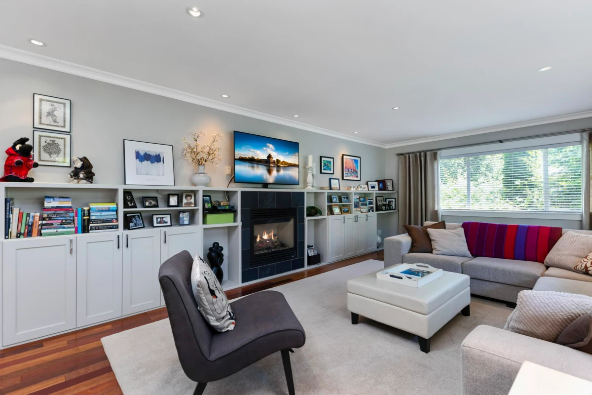Dining Area Photo of 3420 Rockview Place, West Vancouver, BC