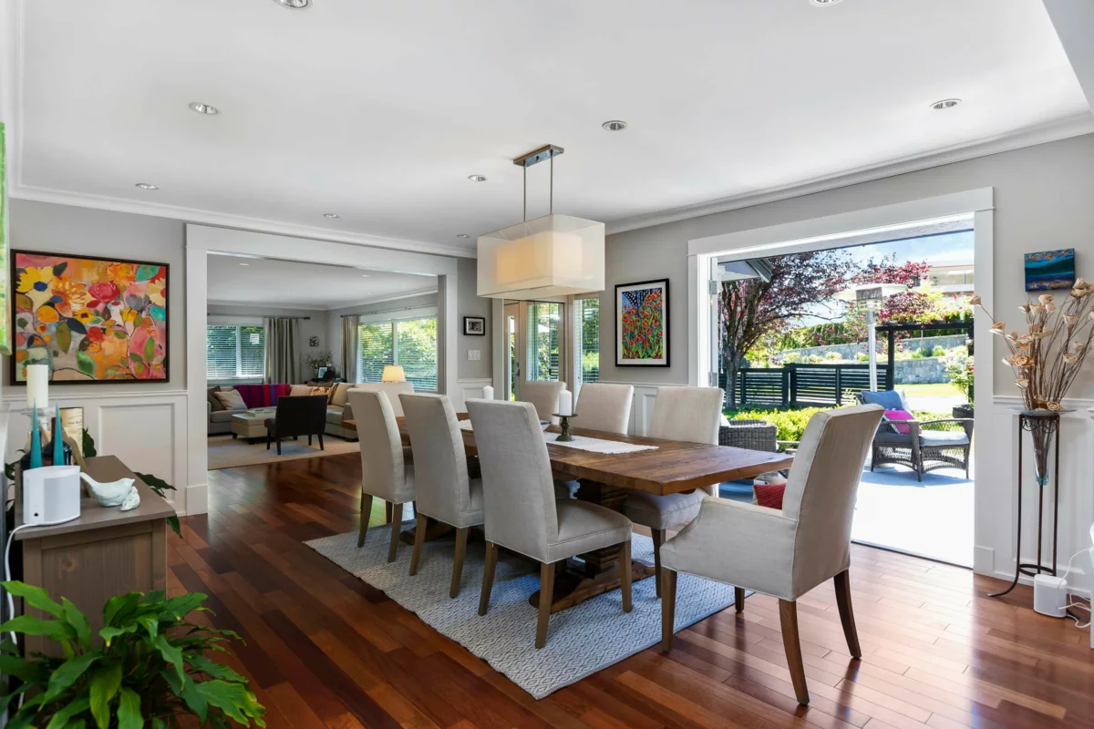 Powder Room Photo of 3420 Rockview Place, West Vancouver, BC