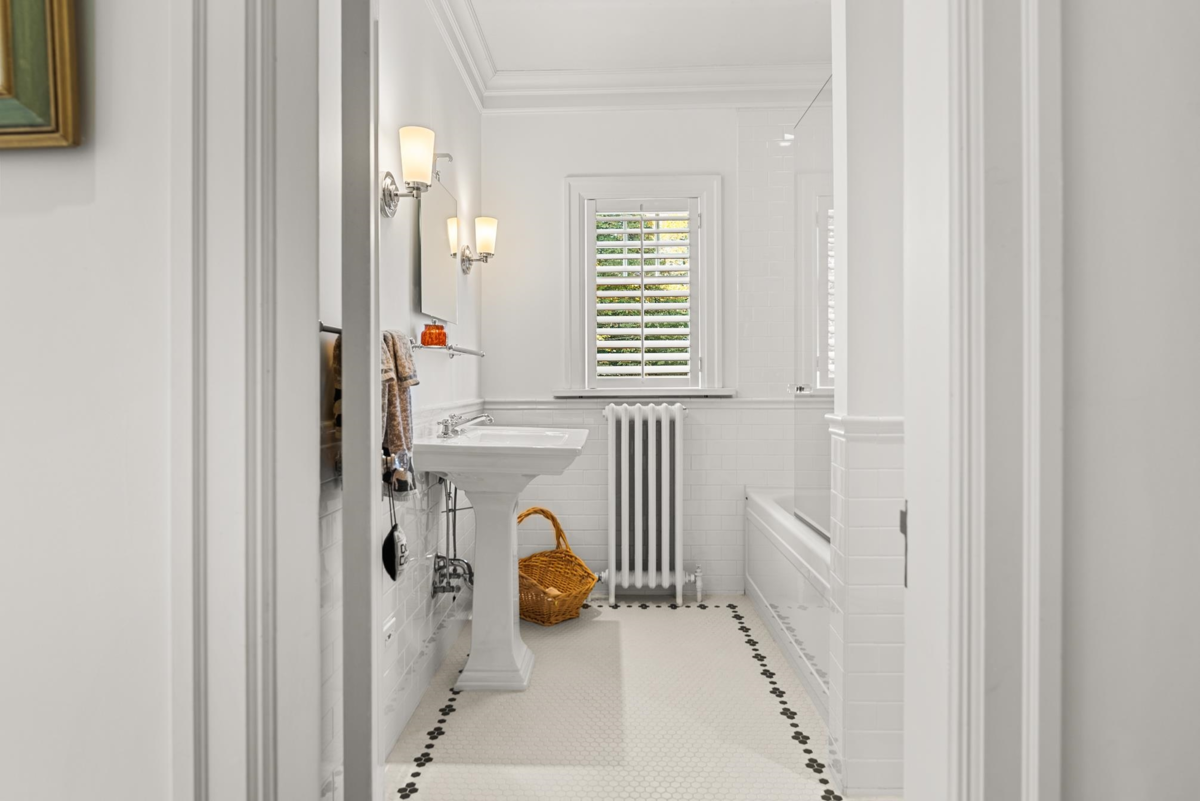 Outdoor Deck Photo of 6339 Adera Street, Vancouver, BC