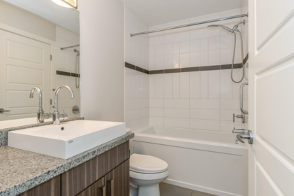 Primary Bathroom Photo of 403 20219 54a Avenue, Langley, BC