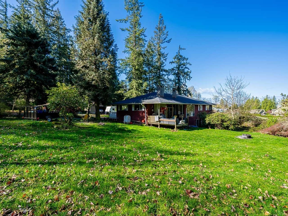 Breakfast Nook Photo of 18495 Avenue, Surrey, BC