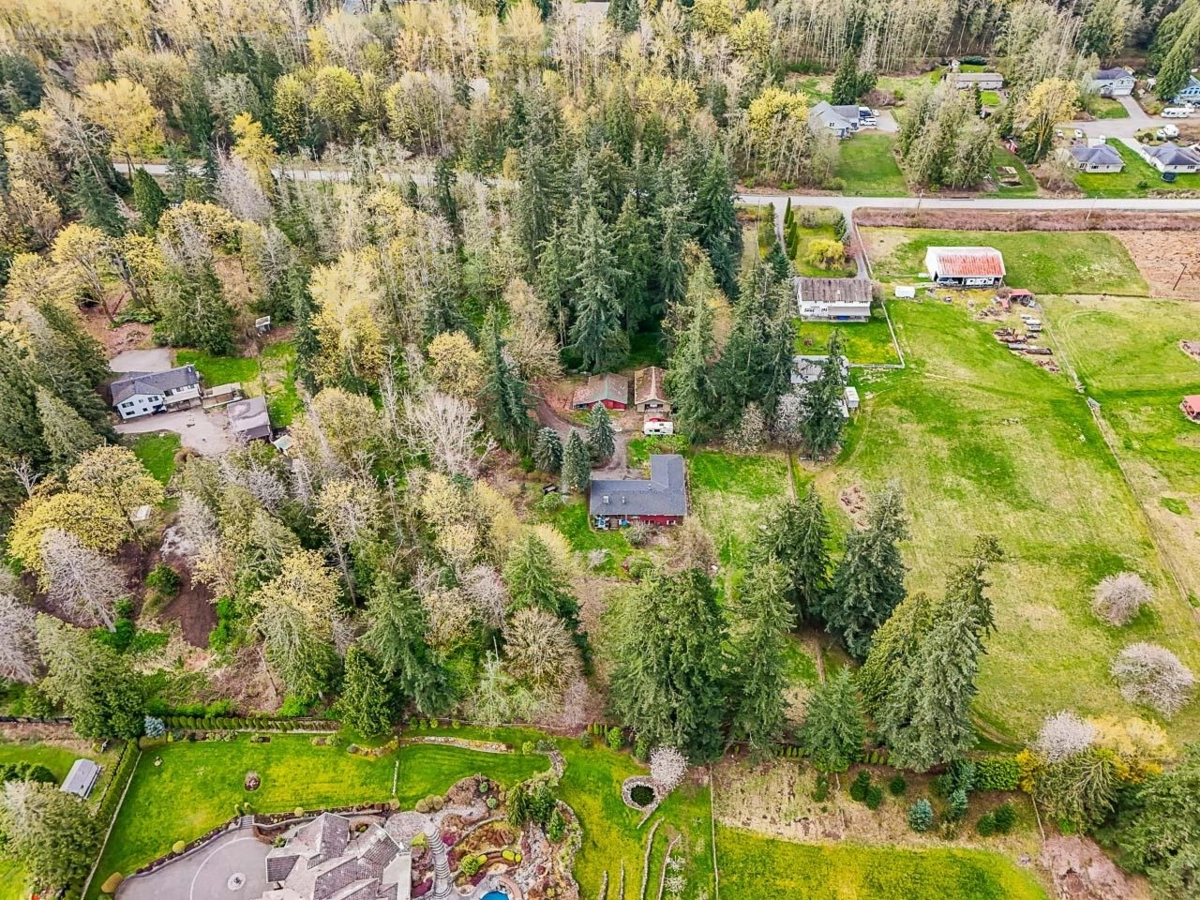 Community Amenities Photo (Clubhouse) of 18495 Avenue, Surrey, BC