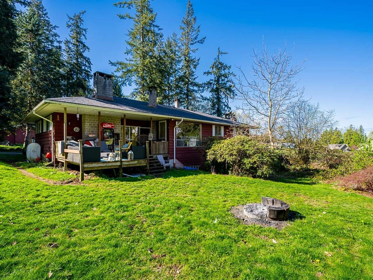 Primary Bathroom Photo of 18495 Avenue, Surrey, BC
