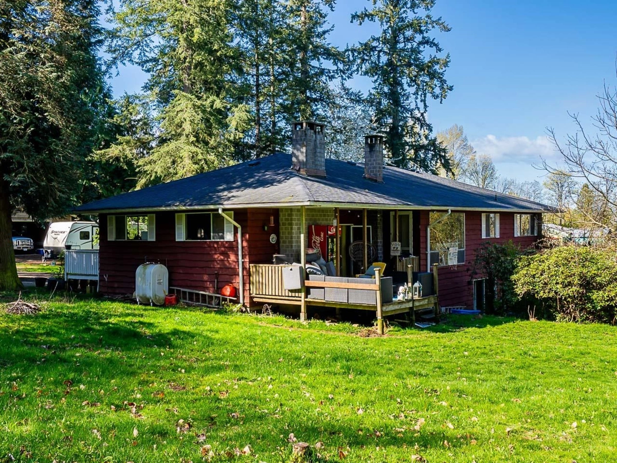 Primary Bedroom Photo of 18495 Avenue, Surrey, BC