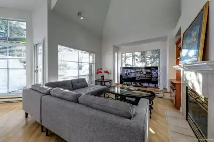 320 8880 Jones Road, Richmond, BC