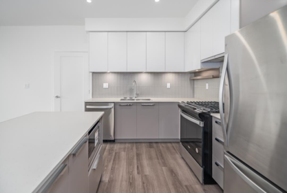 Walk-In Closet Photo of 406 13788 76 Avenue, Surrey, BC