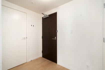 918 7988 Ackroyd Road, Richmond, BC, Richmond — Apartment/Condo for sale