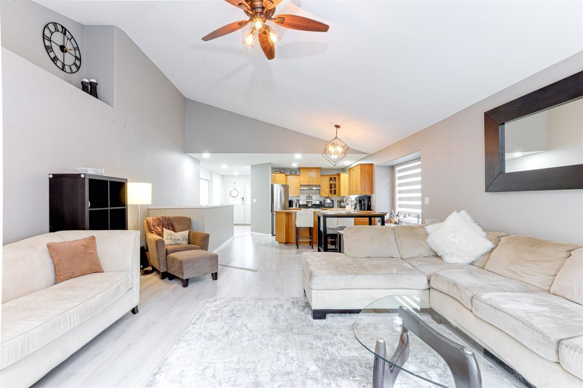 Pantry Photo of 18260 69 Avenue, Surrey, BC