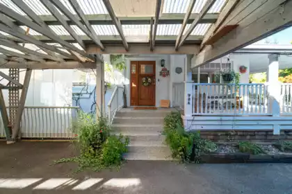 704 Townley Street, Coquitlam, BC, Coquitlam — Single Family Residence for sale