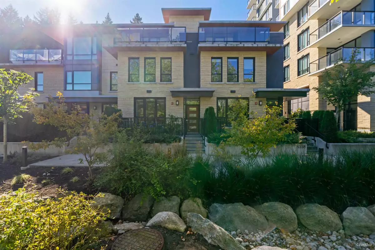 Exterior Front Photo of 5336 University Boulevard, Vancouver, BC