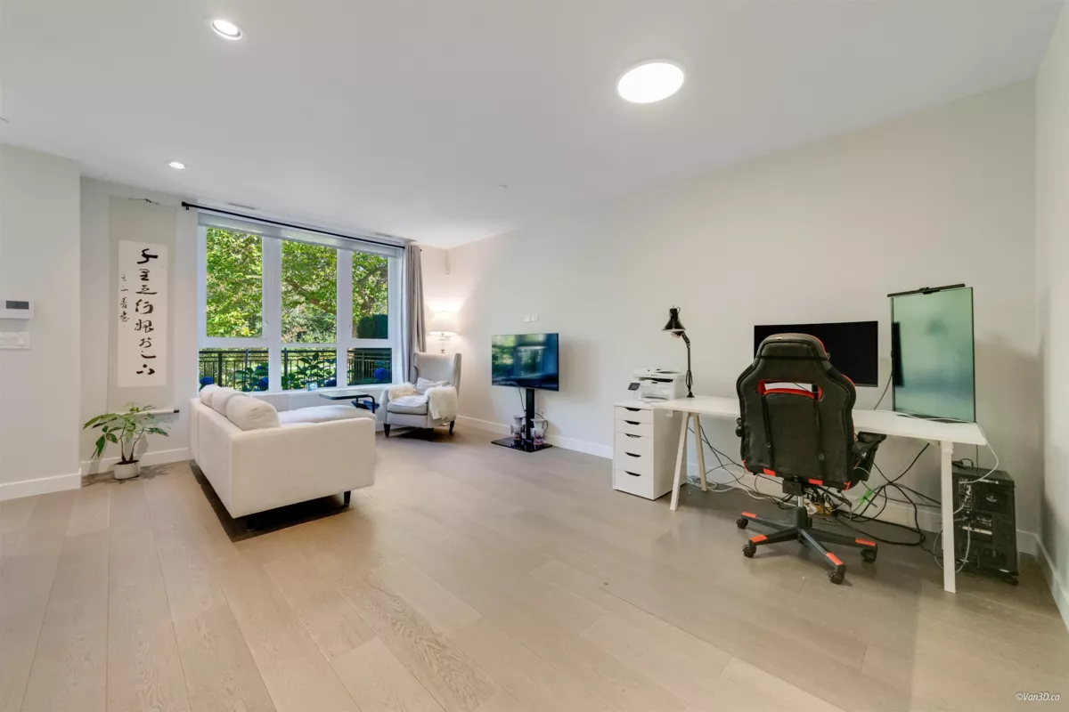 Family Room Photo of 5336 University Boulevard, Vancouver, BC