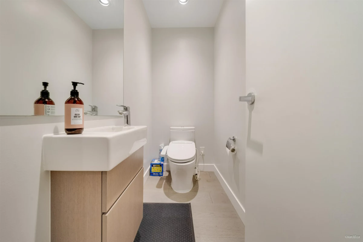 Laundry Room Photo of 5336 University Boulevard, Vancouver, BC