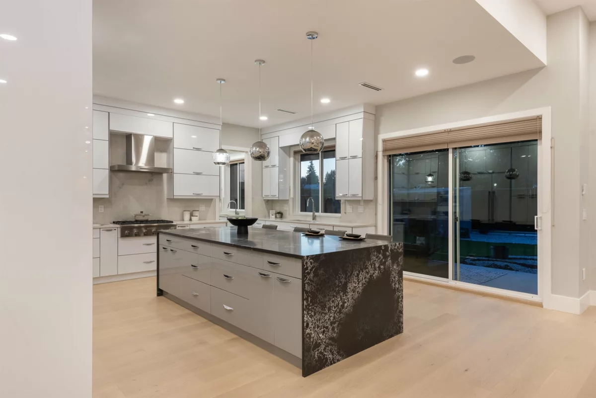Primary Bathroom Photo of 1211 Foster Avenue, Coquitlam, BC