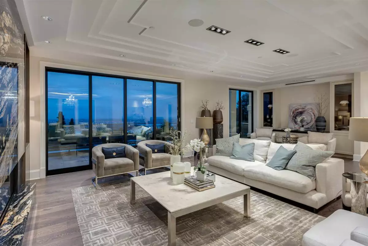 Family Room Photo of 1525 Vinson Creek Road, West Vancouver, BC