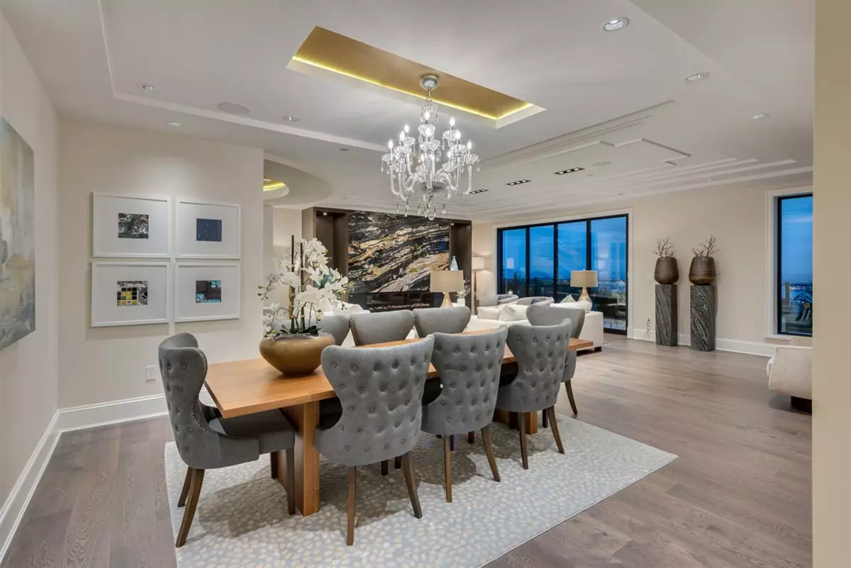 Kitchen Photo of 1525 Vinson Creek Road, West Vancouver, BC