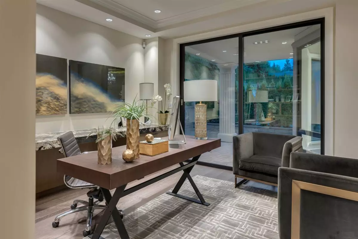 Primary Bedroom Photo of 1525 Vinson Creek Road, West Vancouver, BC