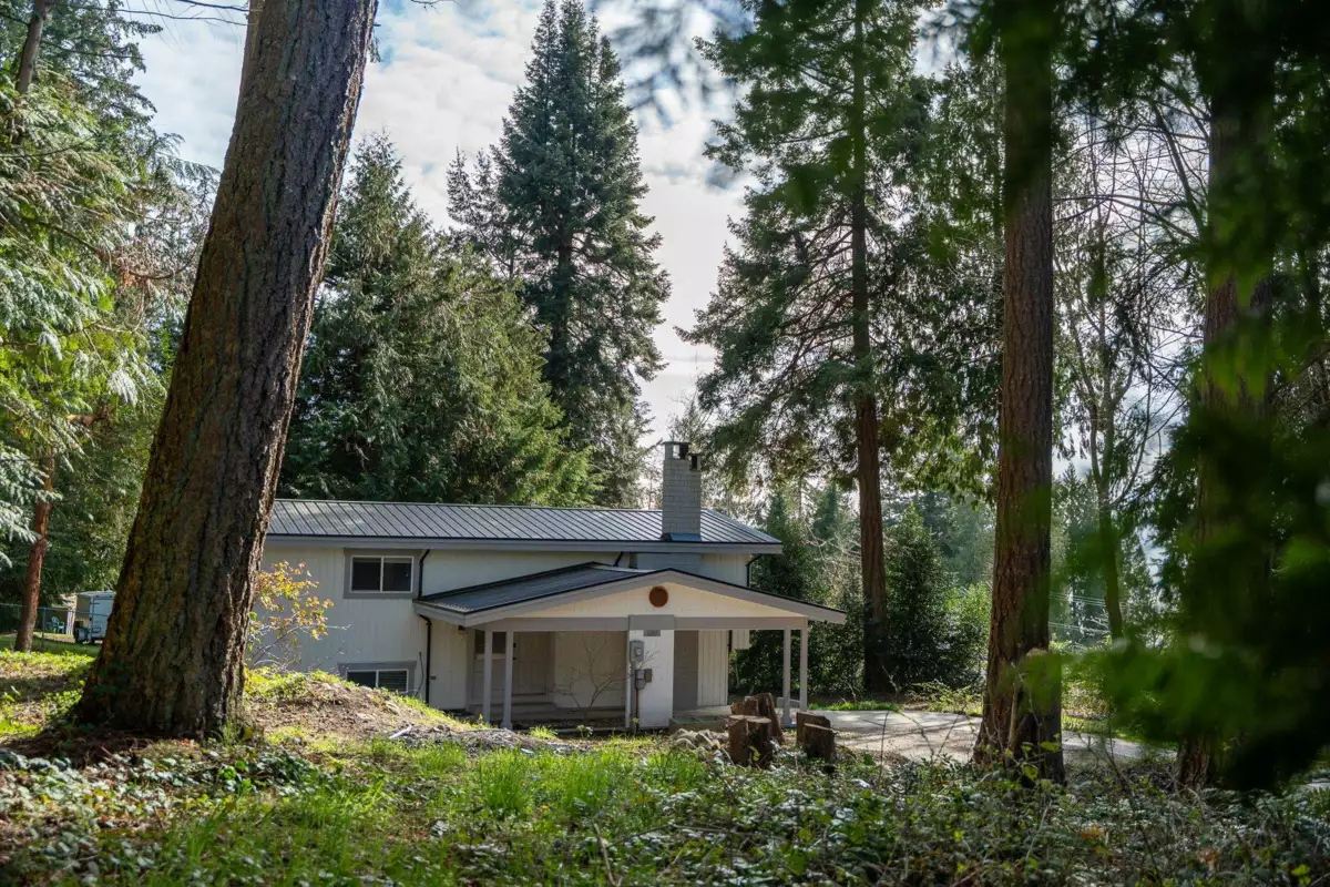 Breakfast Nook Photo of 5080 Sunshine Coast Highway, Sechelt, BC