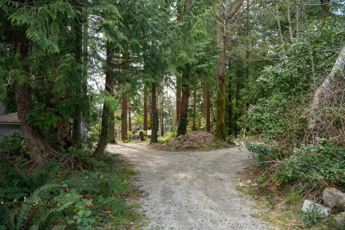 Hot Tub / Spa Photo of 5080 Sunshine Coast Highway, Sechelt, BC