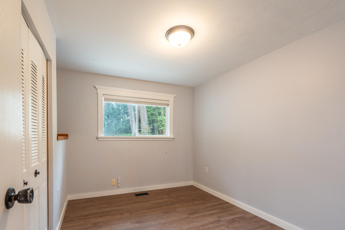 Staircase Photo of 5080 Sunshine Coast Highway, Sechelt, BC