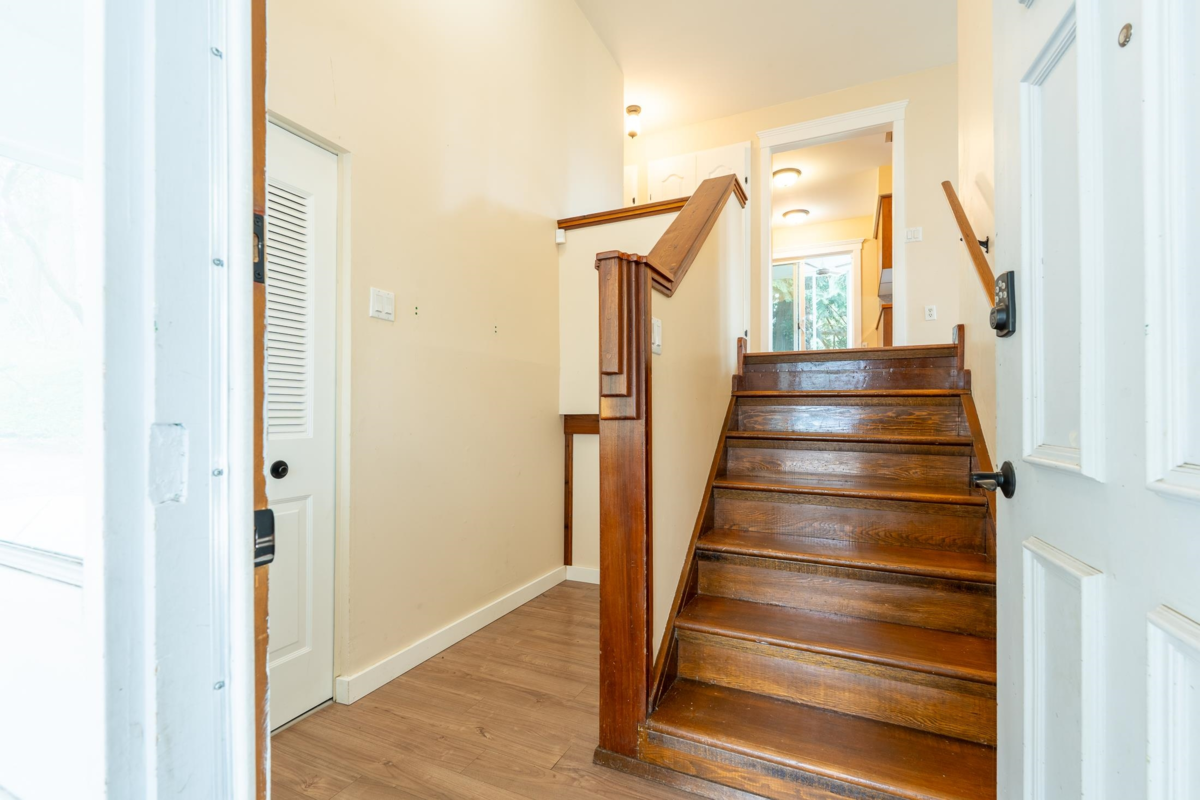 Walk-In Closet Photo of 5080 Sunshine Coast Highway, Sechelt, BC