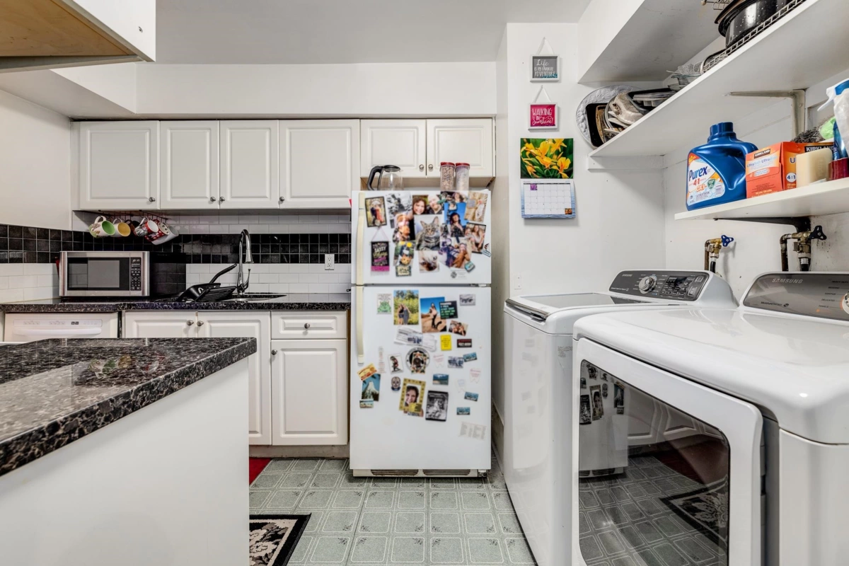 Primary Bedroom Photo of 14834 Holly Park Lane, Surrey, BC