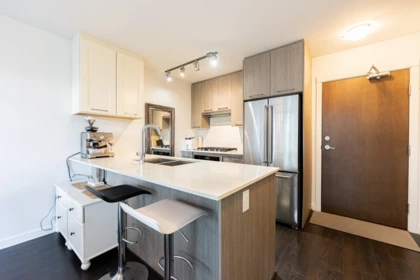 Primary Bathroom Photo of 312 7708 Alderbridge Way, Richmond, BC