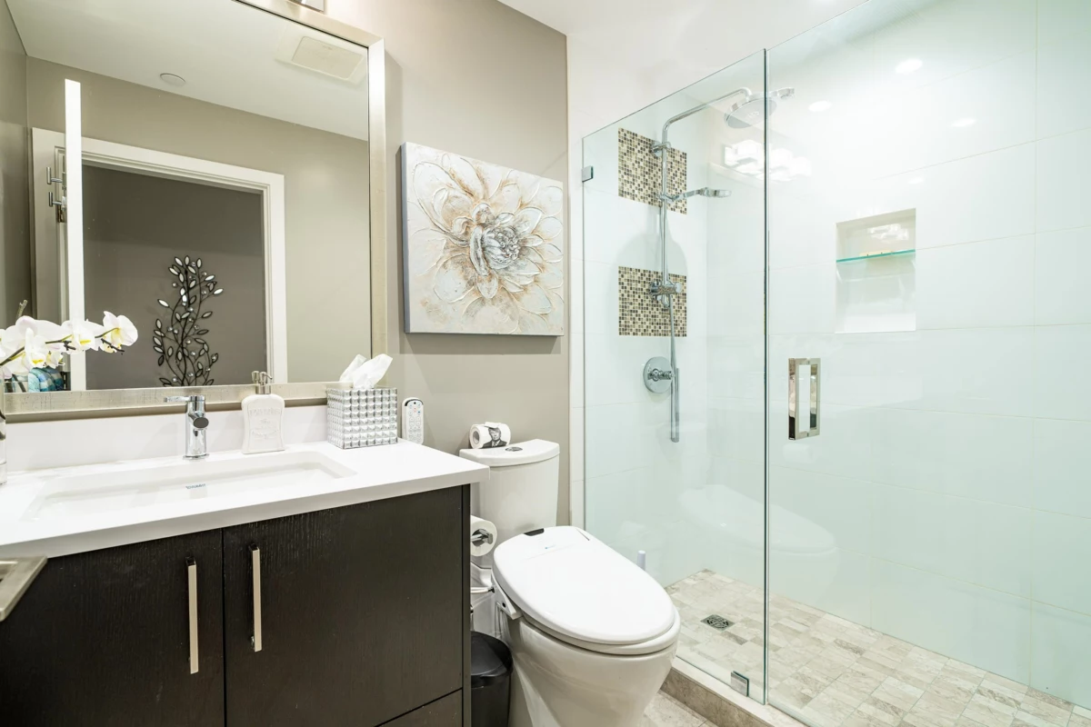 Entry Foyer Photo of 2302 125 E 14th Street, North Vancouver, BC