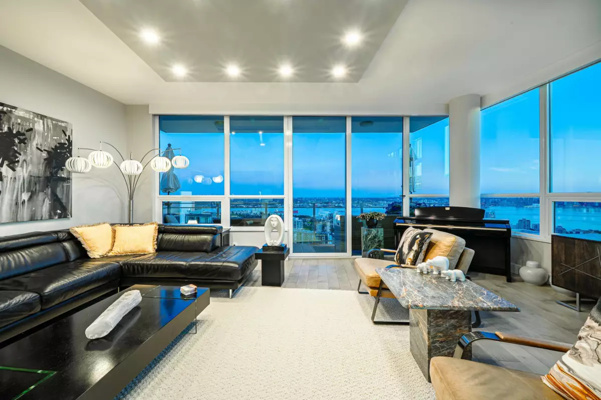 Living Room Photo of 2302 125 E 14th Street, North Vancouver, BC