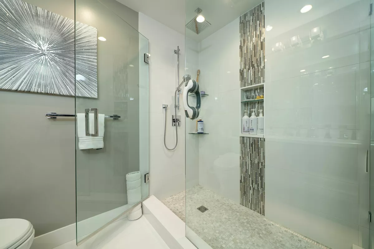 Loft / Bonus Room Photo of 2302 125 E 14th Street, North Vancouver, BC